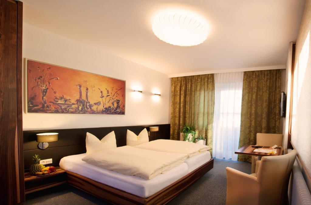 Hotel Blumauer Rainbach im Muhlkreis Room photo